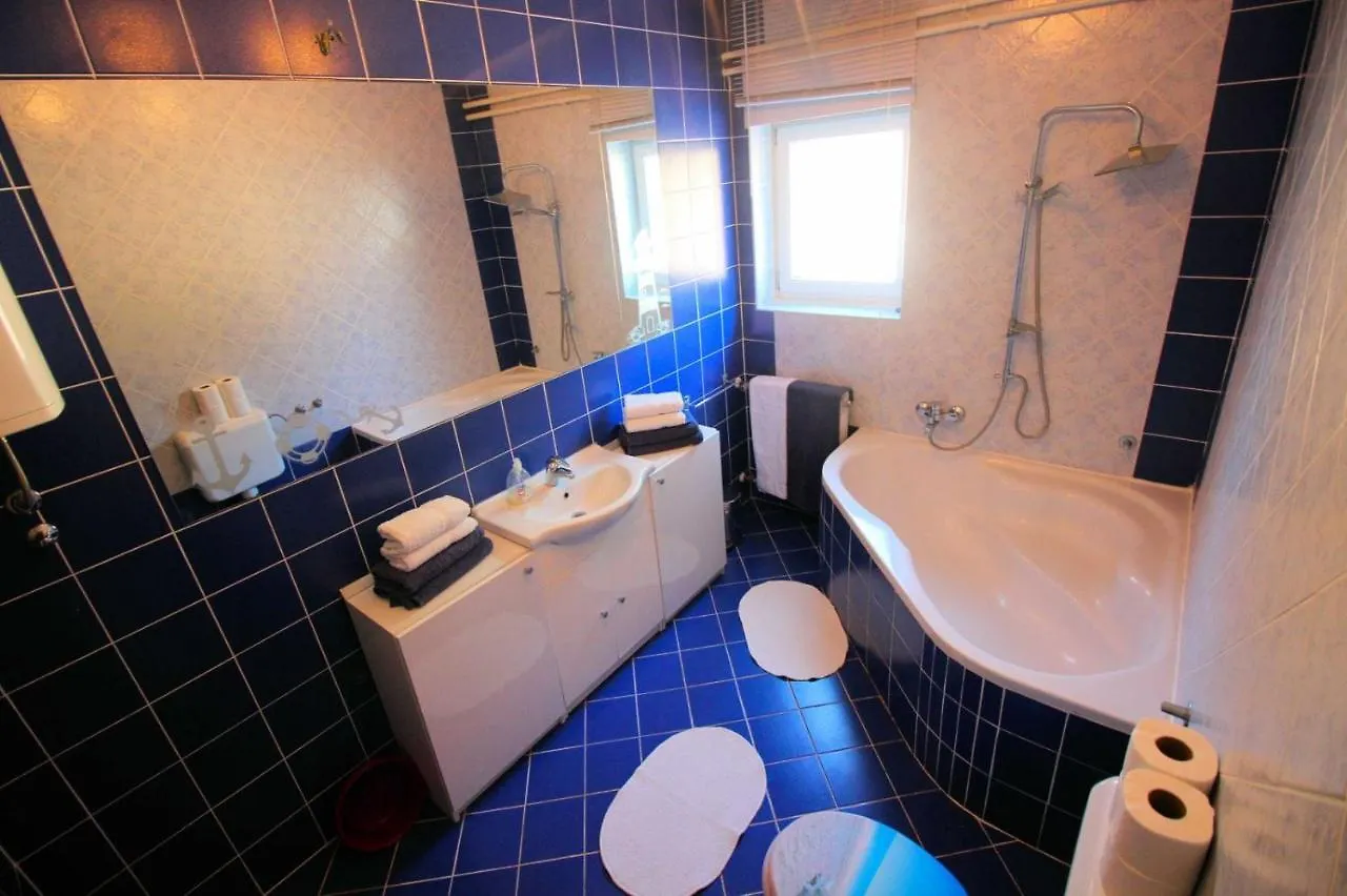 House Dragica Apartment Novi Vinodolski Croatia